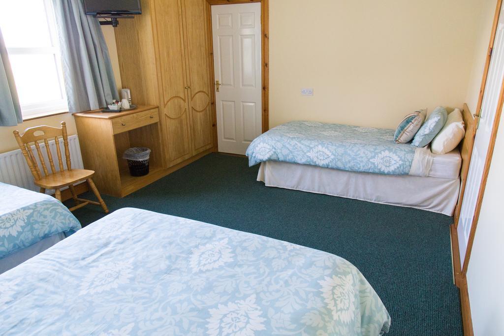 Doherty'S Country Accommodation Ballyliffin Room photo